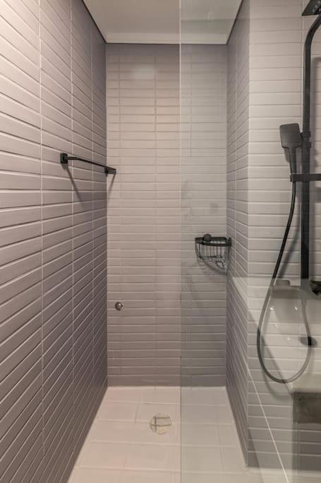 הרקליון Maricool Minimal Spacious Downtown Loft מראה חיצוני תמונה