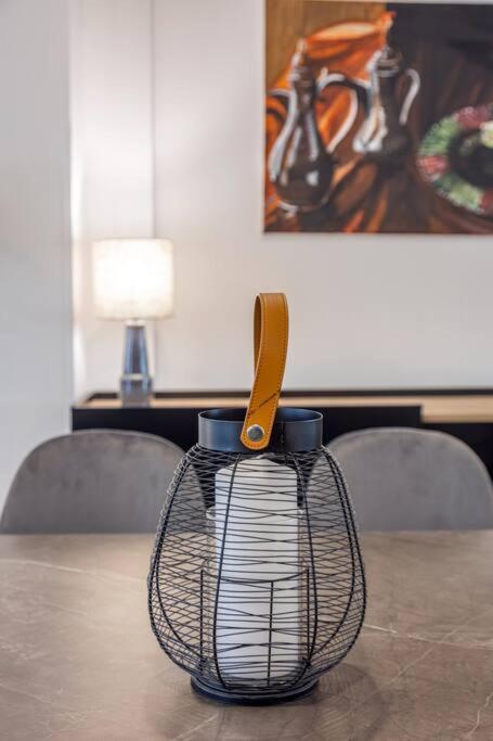 הרקליון Maricool Minimal Spacious Downtown Loft מראה חיצוני תמונה